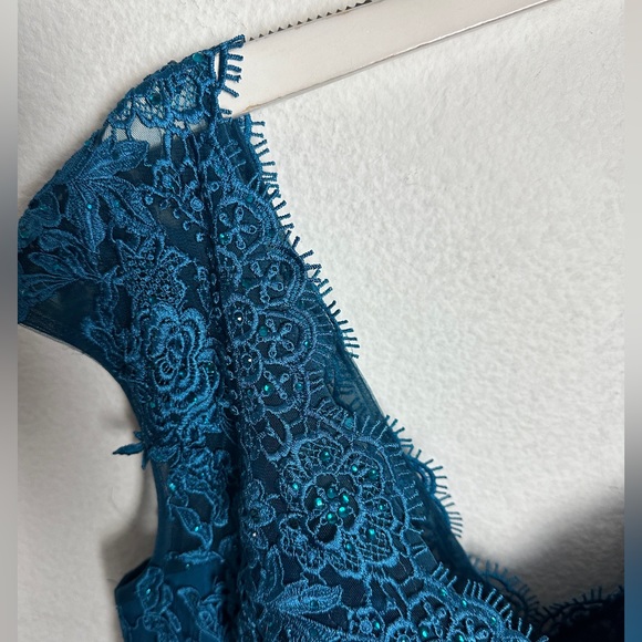 NEW LA FEMME Evening Mother of the Bride Teal A-Line Dress Women 6 Evening Gown. - Picture 8 of 9